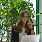 Insegnante madrelingua di Italiano, impartisce lezioni per stranieri e non, che vogliono migliore l'italiano.Doposcuola per studenti e supporto ai compiti da svolgere per casa, a Palermo.Diplomata in lingue con doppio titolo italiano- francese ESABAC